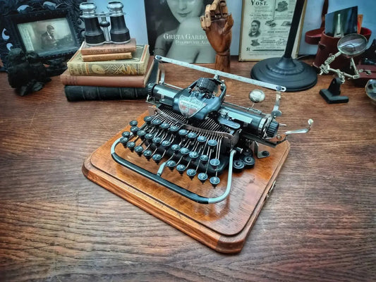 SOLD! Blickensderfer Nº7, 1900 Antique Rare Typewriter, Restored - ElGranero Typewriter.Company