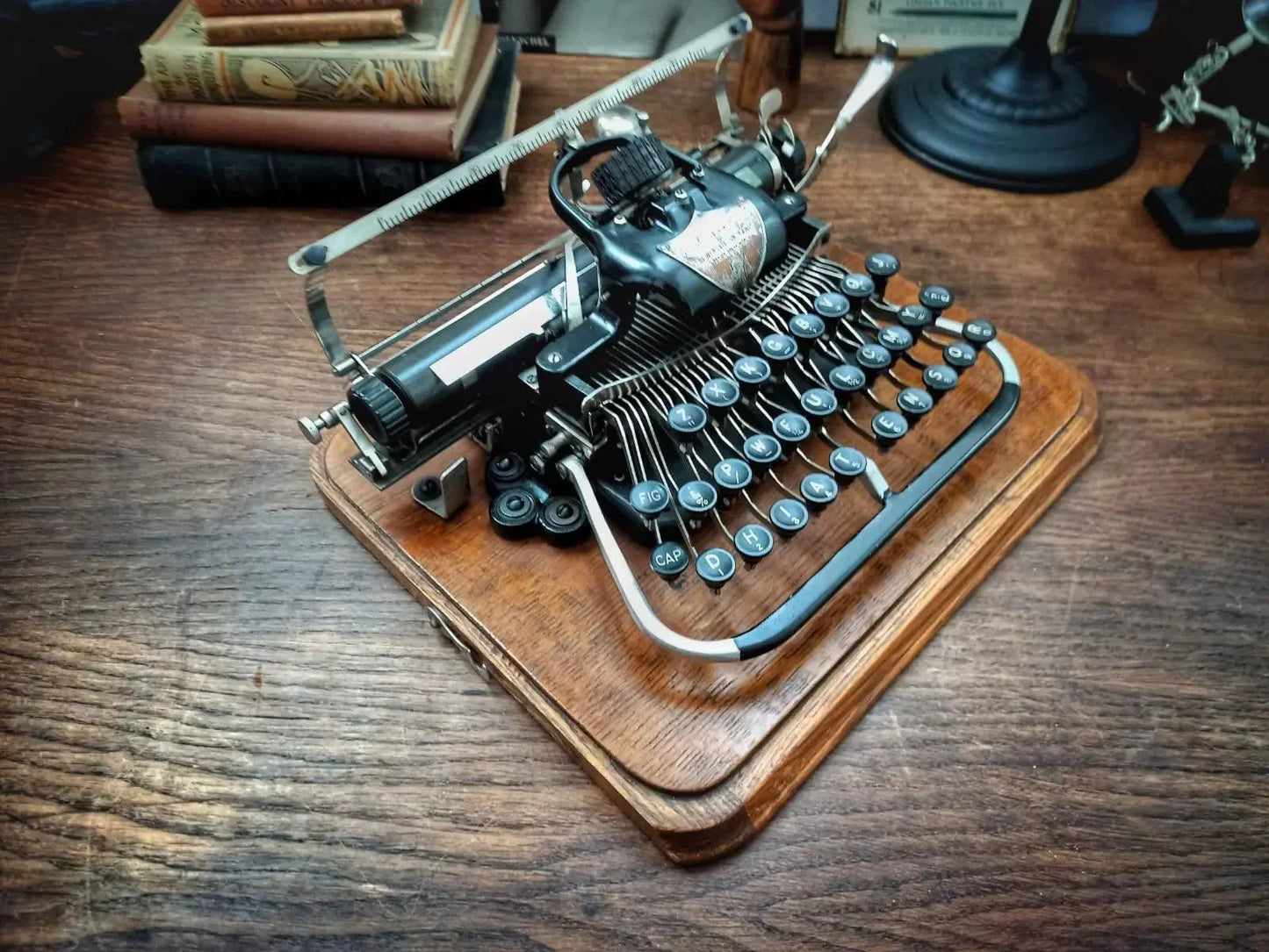 SOLD! Blickensderfer Nº7, 1900 Antique Rare Typewriter, Restored - ElGranero Typewriter.Company