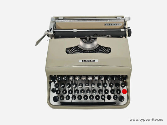 SOLD! Olivetti Pluma 22 Manual Vintage Typewriter, Portable, Serviced - ElGranero Typewriter.Company