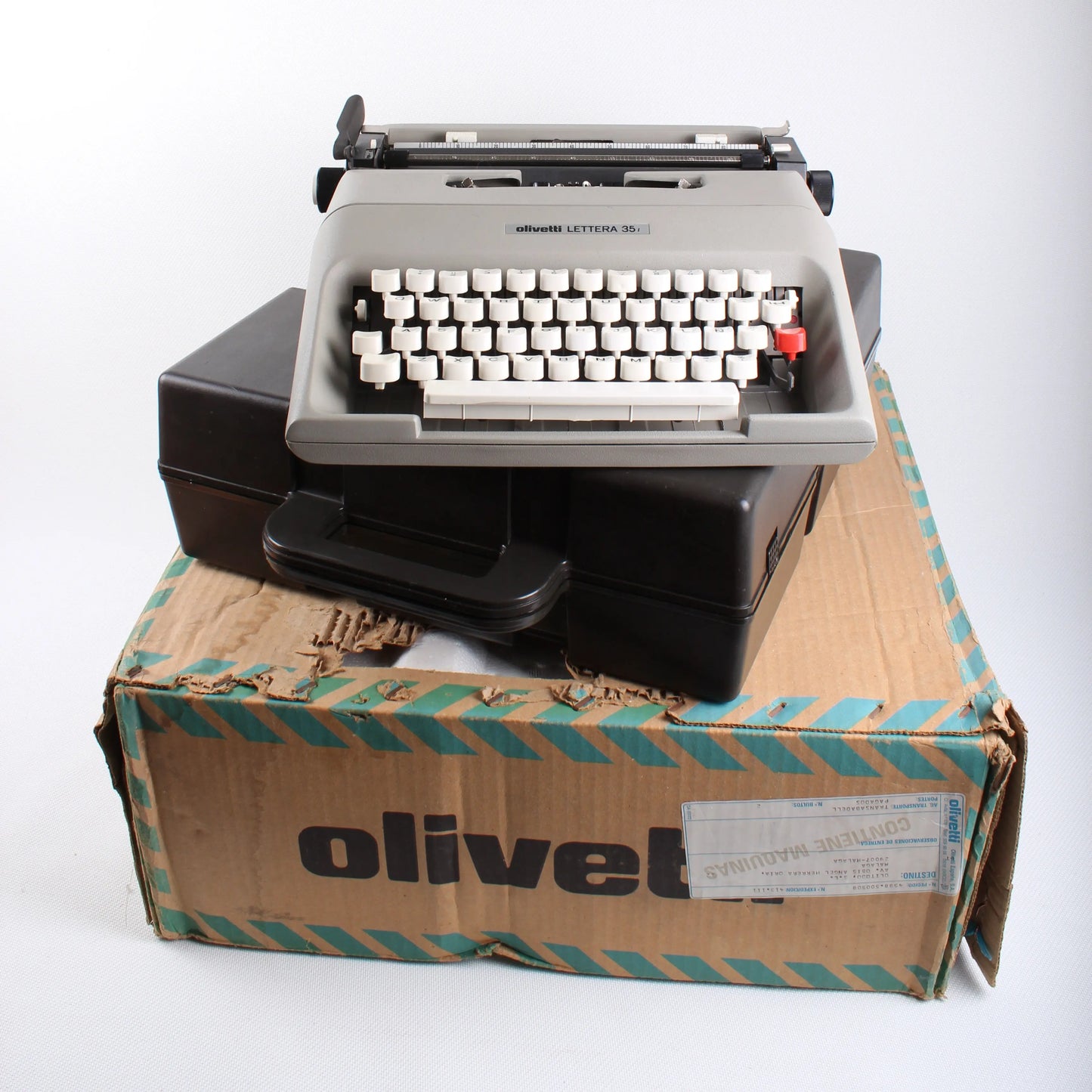 Extremely Rare! Just Unboxed New Olivetti Lettera 35 Typewriter - ElGranero Typewriter.Company