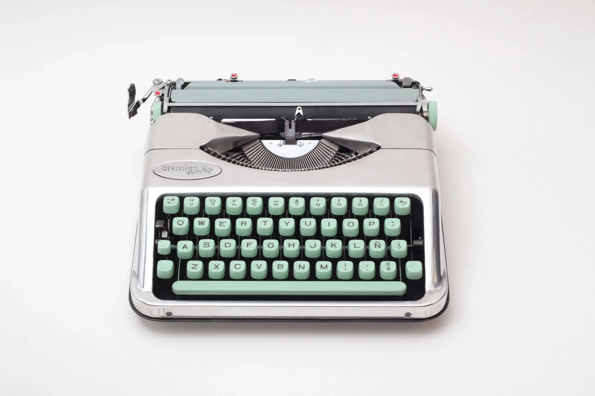 Hermes Baby Silver Portable Vintage Manual Typewriter, Refurbished - ElGranero Typewriter.Company