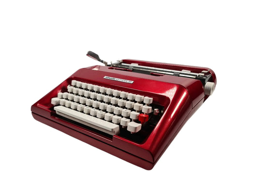 Olivetti Lettera 35 Glossy Burgundy Vintage Manual Typewriter Restored - ElGranero Typewriter.Company