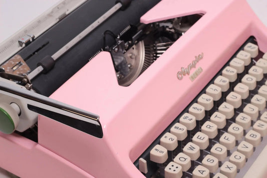 SOLD! Olympia SM Monica Pink, Vintage Manual Typewriter, Restored - ElGranero Typewriter.Company