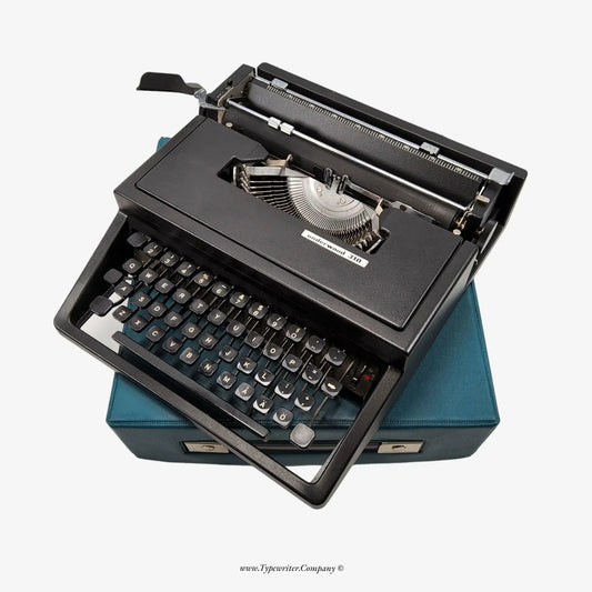 SOLD! Underwood 310 Black, Vintage Manual Typewriter, Refurbished - ElGranero Typewriter.Company