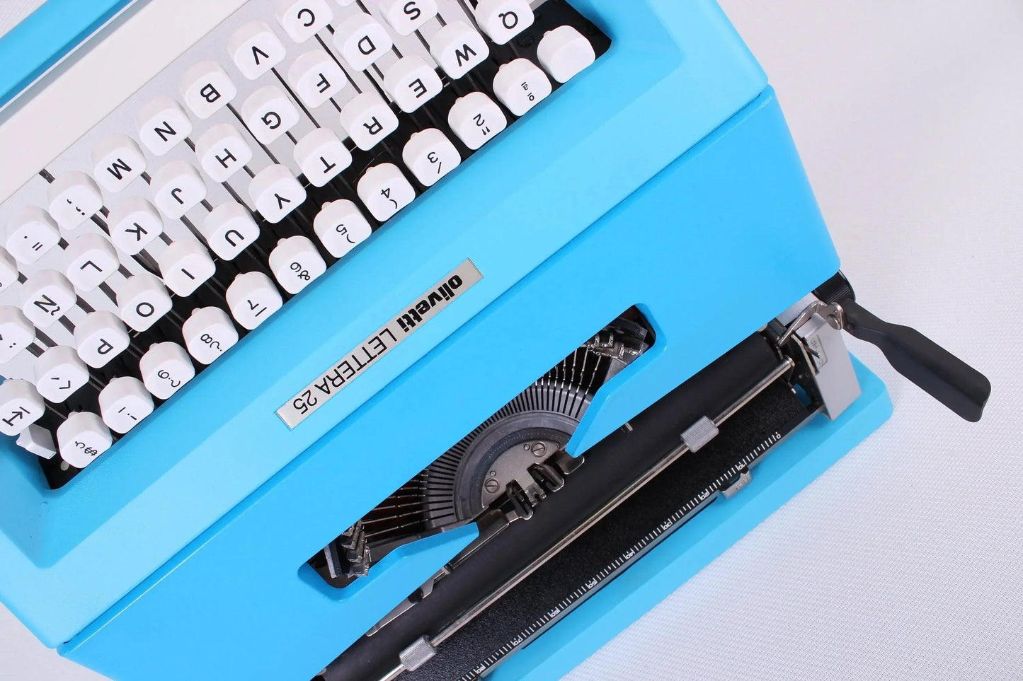 Olivetti Lettera 25 Blue, Vintage Manual Typewriter, Refurbished - ElGranero Typewriter.Company