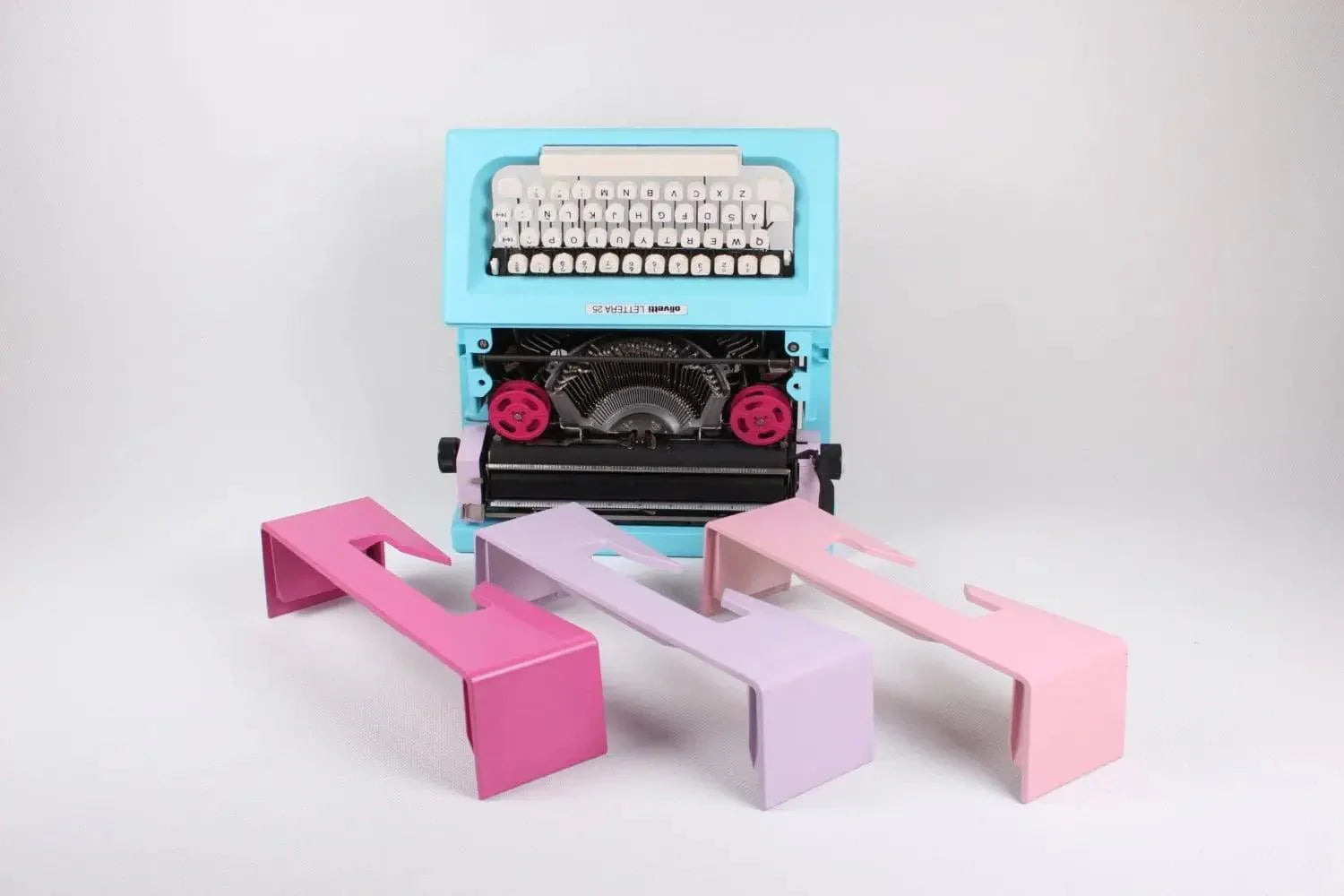 Olivetti Lettera 25 Blue, Lilac, Pink, Vintage Typewriter, Refurbished - ElGranero Typewriter.Company