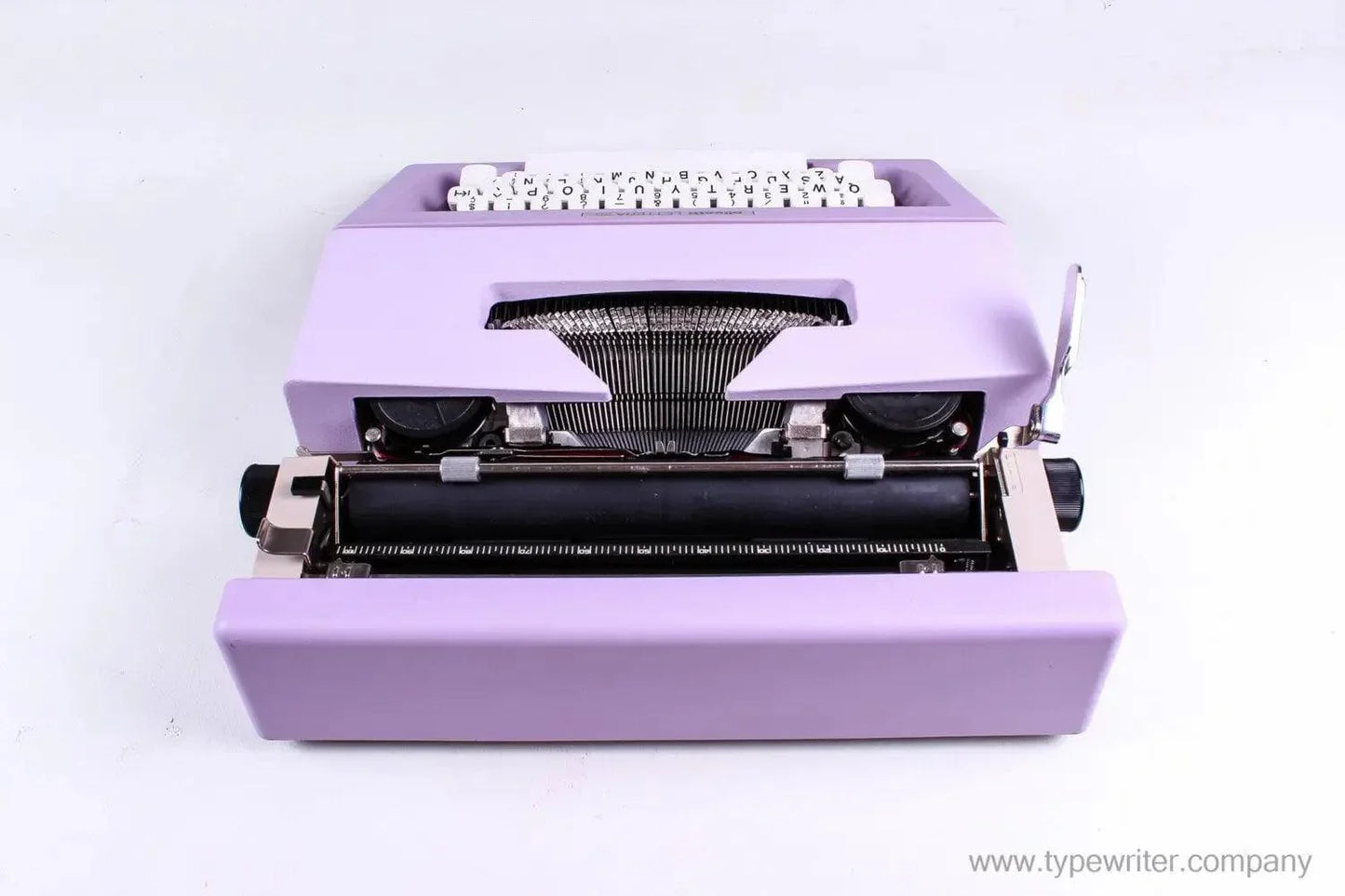 Olivetti Lettera 25 Lilac, Vintage Manual Typewriter, Refurbished - ElGranero Typewriter.Company