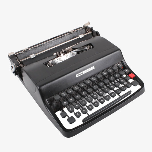 Olivetti Lettera 32 Black Manual Vintage Typewriter, Restored - ElGranero Typewriter.Company