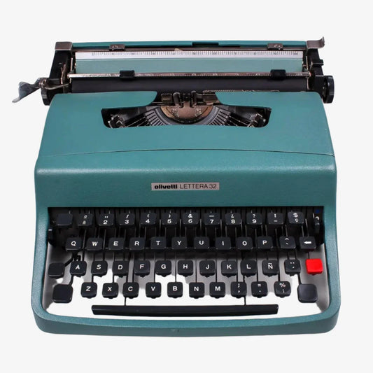 Olivetti Lettera 32 Original Green, Vintage Manual Typewriter, Restored - ElGranero Typewriter.Company