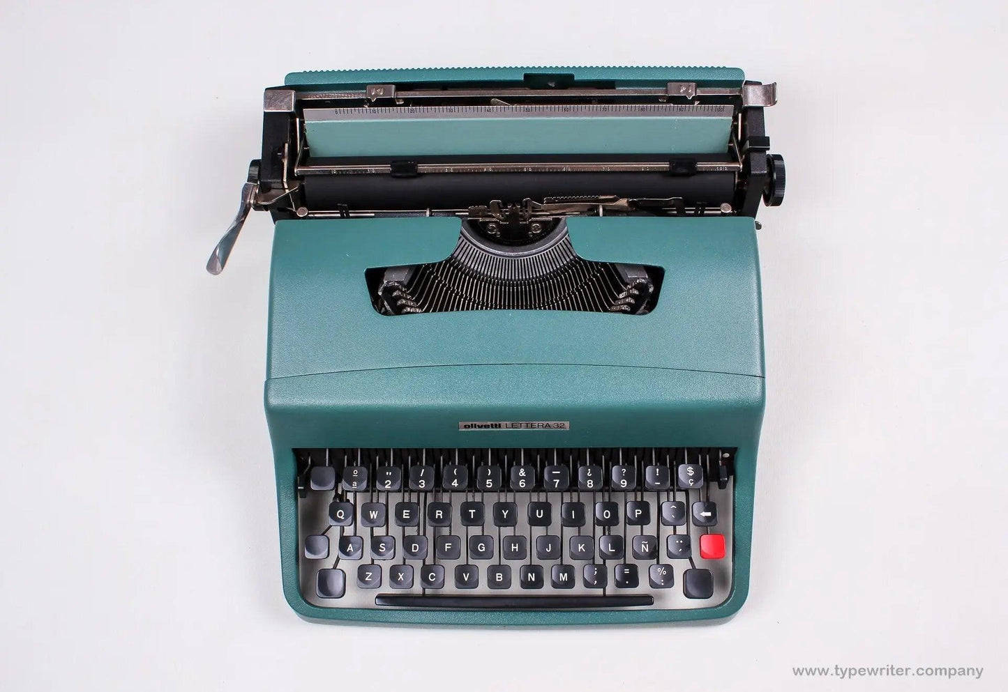 Olivetti Lettera 32 Original Green, Vintage Manual Typewriter, Restored - ElGranero Typewriter.Company