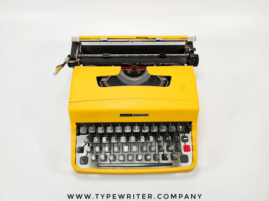 Olivetti Lettera 32, Yellow Manual Vintage Typewriter, Restored - ElGranero Typewriter.Company
