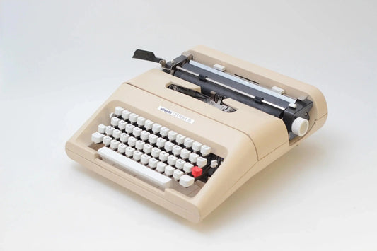 Olivetti Lettera 35 Beige, Vintage Manual Typewriter, Restored - ElGranero Typewriter.Company