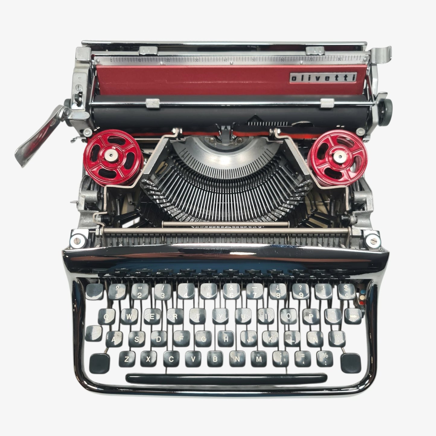 Olivetti Pluma 22 - Chrome Limited Edition Typewriter QWERTY ElGranero Typewriter.Company