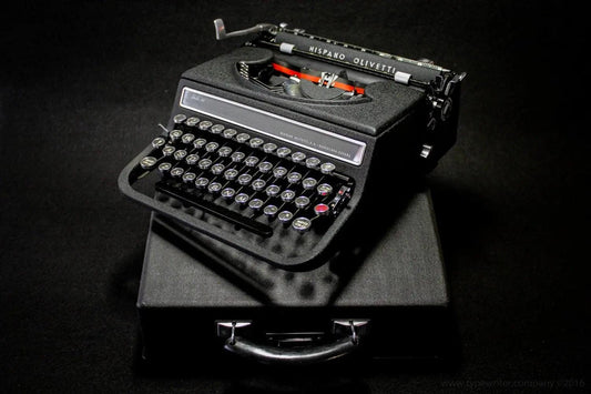 Olivetti Studio 46(42) Classic Black Vintage Typewriter Serviced, case - ElGranero Typewriter.Company