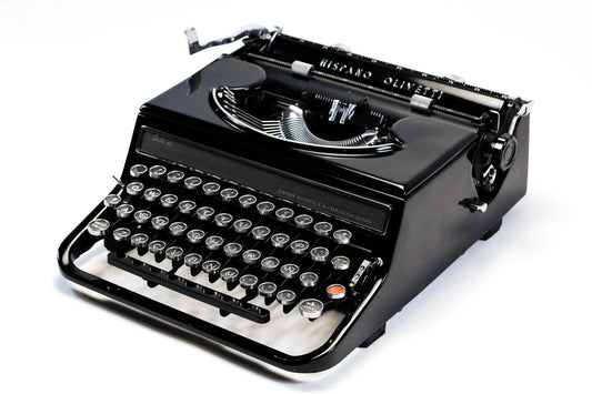 Olivetti Studio 46(42) Glossy Black Vintage Typewriter, Refurbished - ElGranero Typewriter.Company