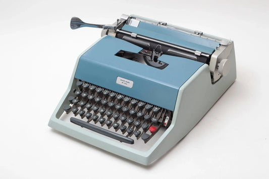 Olivetti Studio De Luxe, Blue&Grey Manual Vintage Typewriter, Serviced - ElGranero Typewriter.Company