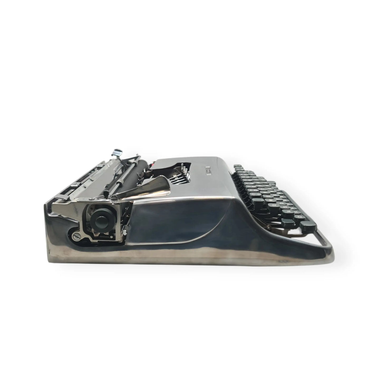 Olivetti Pluma 22 - Limited Polished Silver Edition Typewriter QWERTY ElGranero Typewriter.Company