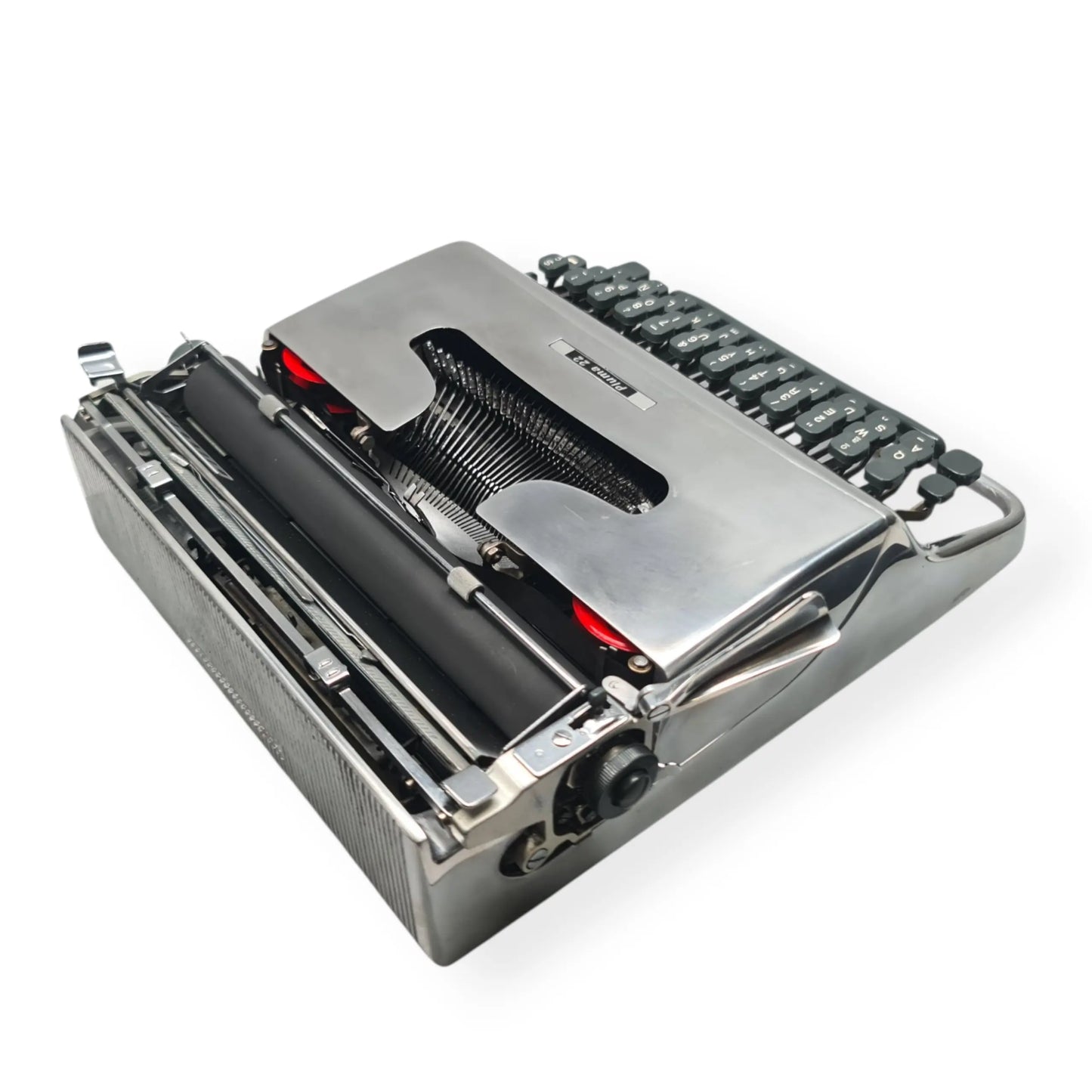 Olivetti Pluma 22 - Limited Polished Silver Edition Typewriter QWERTY ElGranero Typewriter.Company