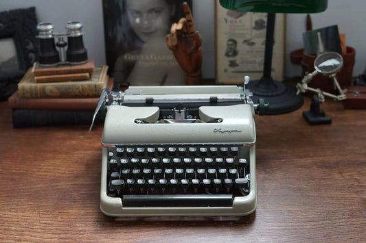 SOLD! Olympia SM2 Gray, Vintage Manual Typewriter, Restored - ElGranero Typewriter.Company
