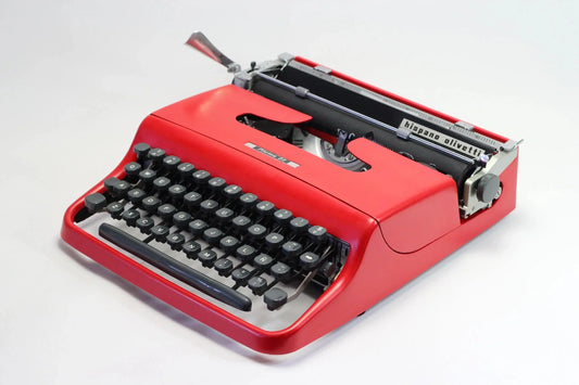 SOLD! Olivetti Pluma 22 Red, Vintage Manual Typewriter, Restored - ElGranero Typewriter.Company