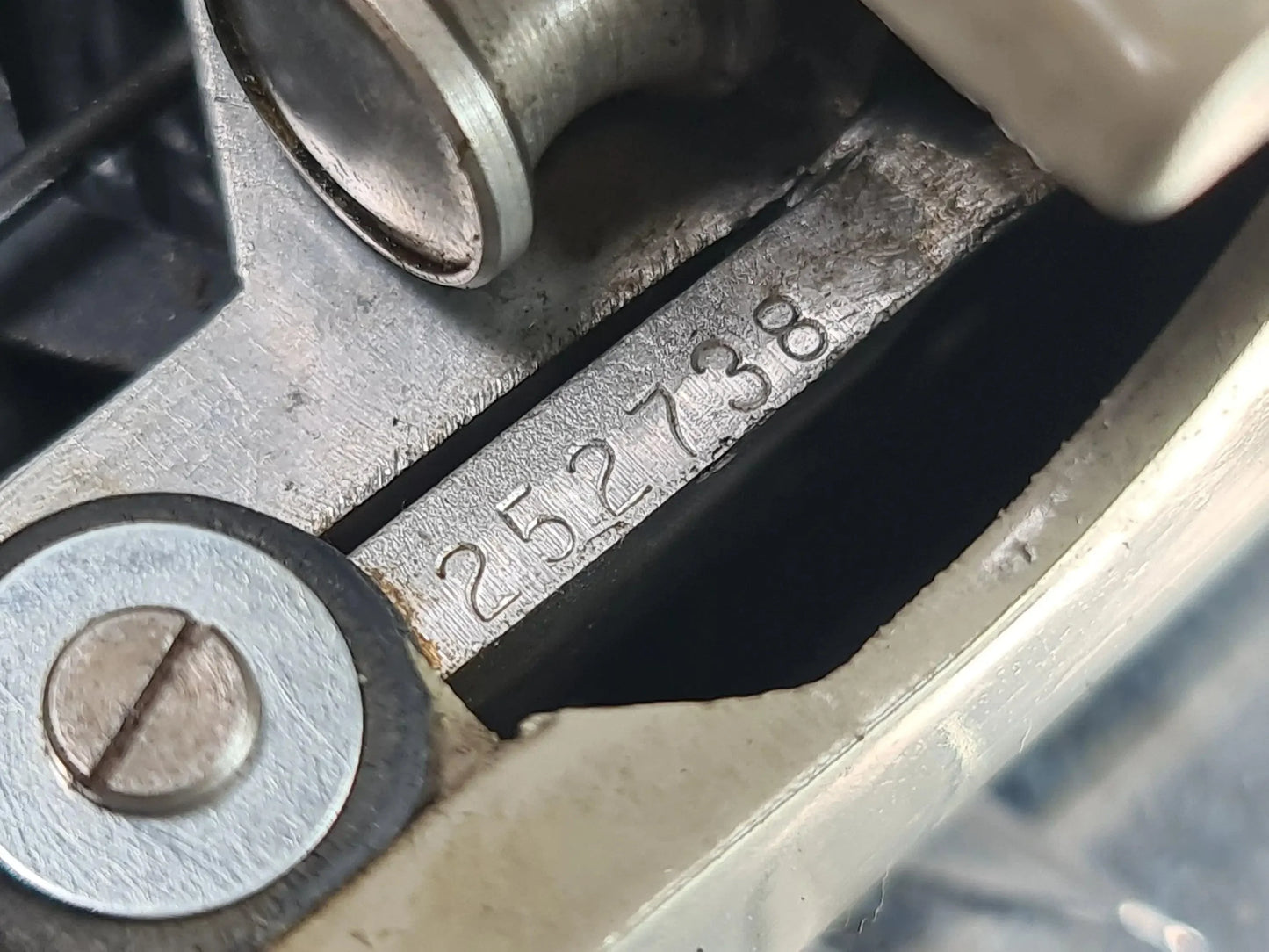 SOLD! Olivetti Lettera 22 Manual Vintage Typewriter, Portable, Serviced - ElGranero Typewriter.Company