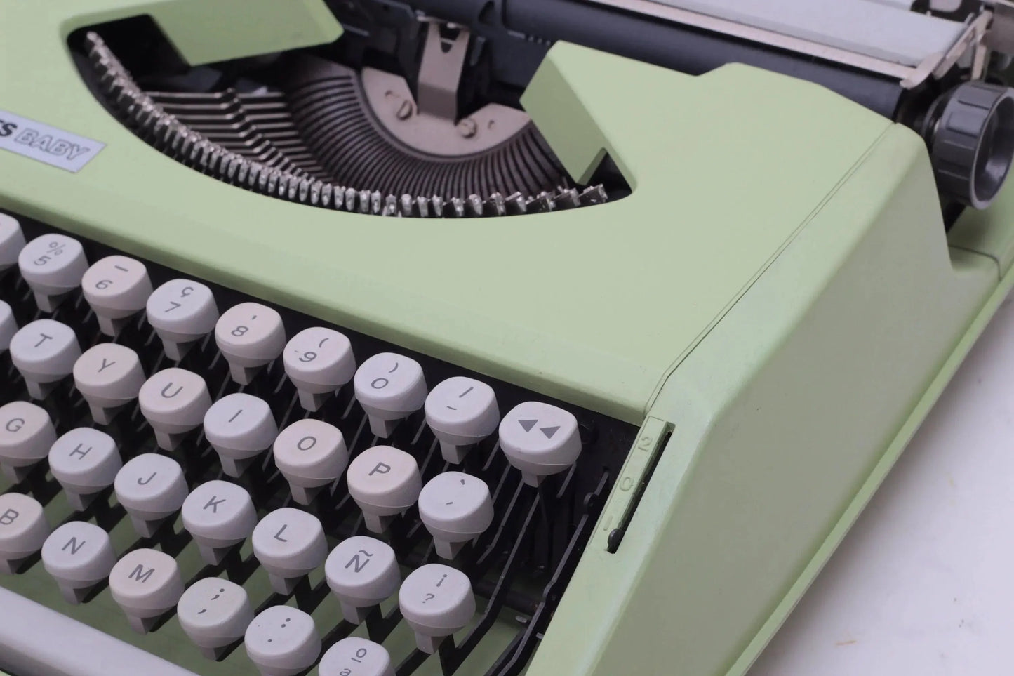 SOLD! Hermes Baby, manual vintage portable classic typewriter for sale - ElGranero Typewriter.Company