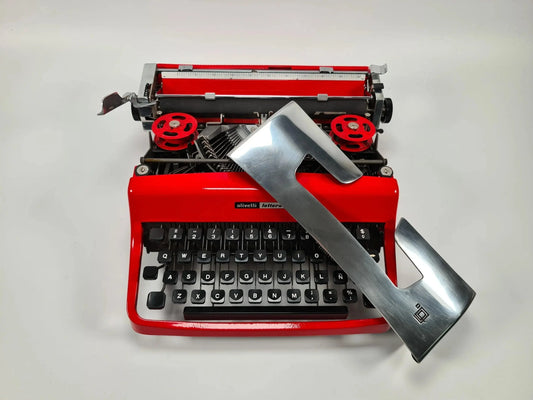 Olivetti Lettera 32 Red and Silver Vintage Manual Typewriter, Restored - ElGranero Typewriter.Company
