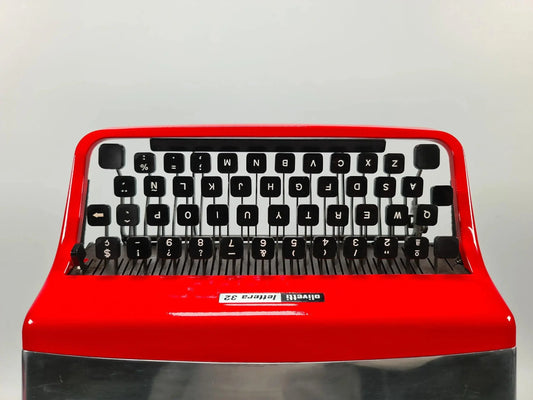 Olivetti Lettera 32 Red and Silver Vintage Manual Typewriter, Restored - ElGranero Typewriter.Company