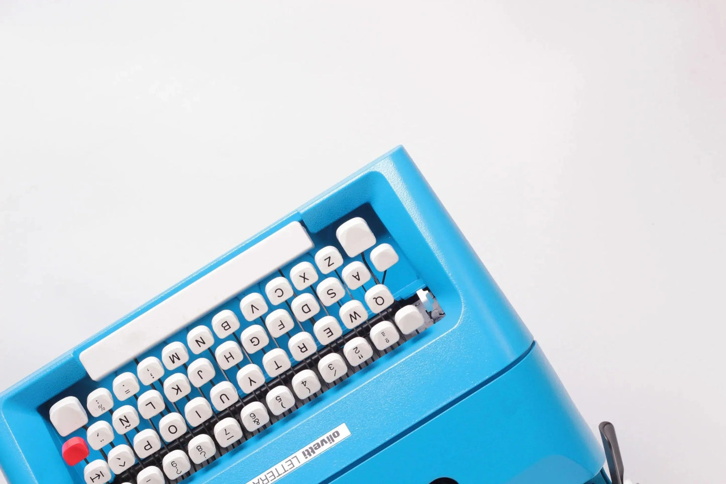 Olivetti Lettera 35 Blue Typewriter, Vintage, Mint Condition, Refurbished - ElGranero Typewriter.Company