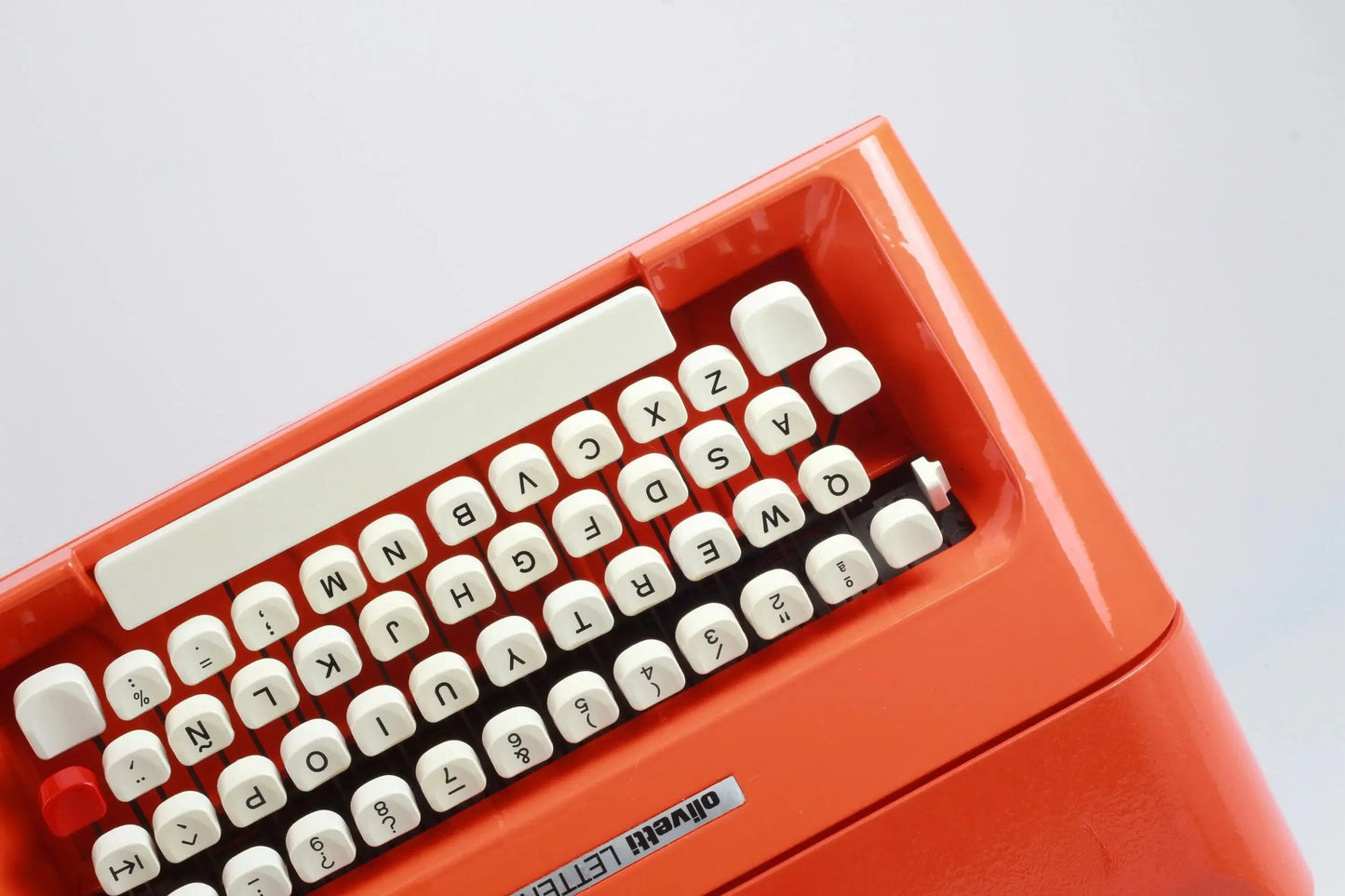 Olivetti Lettera 35 Orange Typewriter, Vintage, Mint Condition, Refurbished - ElGranero Typewriter.Company