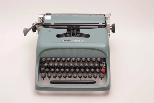 Olivetti Studio 44 Original Blue Vintage Manual Typewriter, Refurbished - ElGranero Typewriter.Company