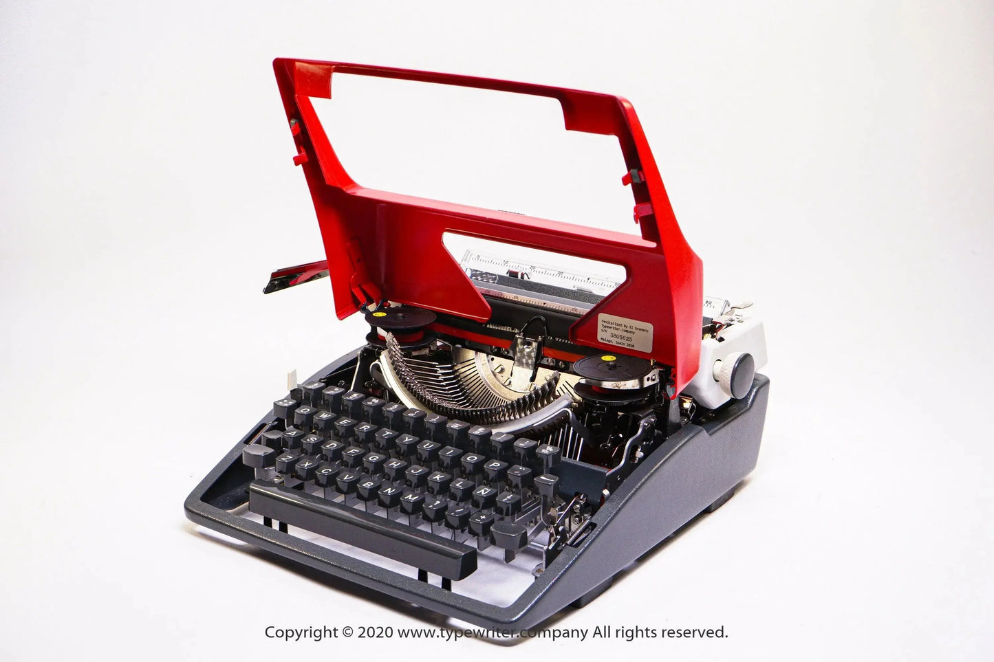 SOLD! Olympia SM typewriter manual vintage classic typewriter for sale - ElGranero Typewriter.Company