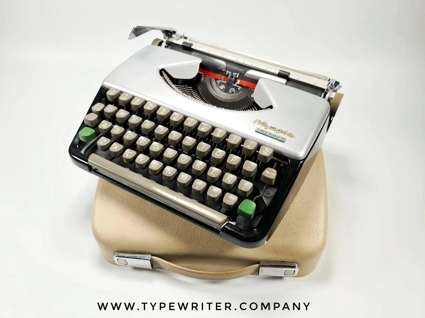 SOLD! Olympia Splendid 33 Silver, Vintage Manual Typewriter, Restored - ElGranero Typewriter.Company