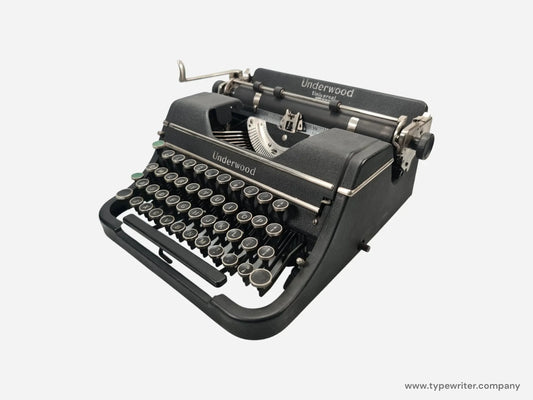 SOLD! Underwood Universal, Black Manual Vintage Typewriter, Serviced - ElGranero Typewriter.Company