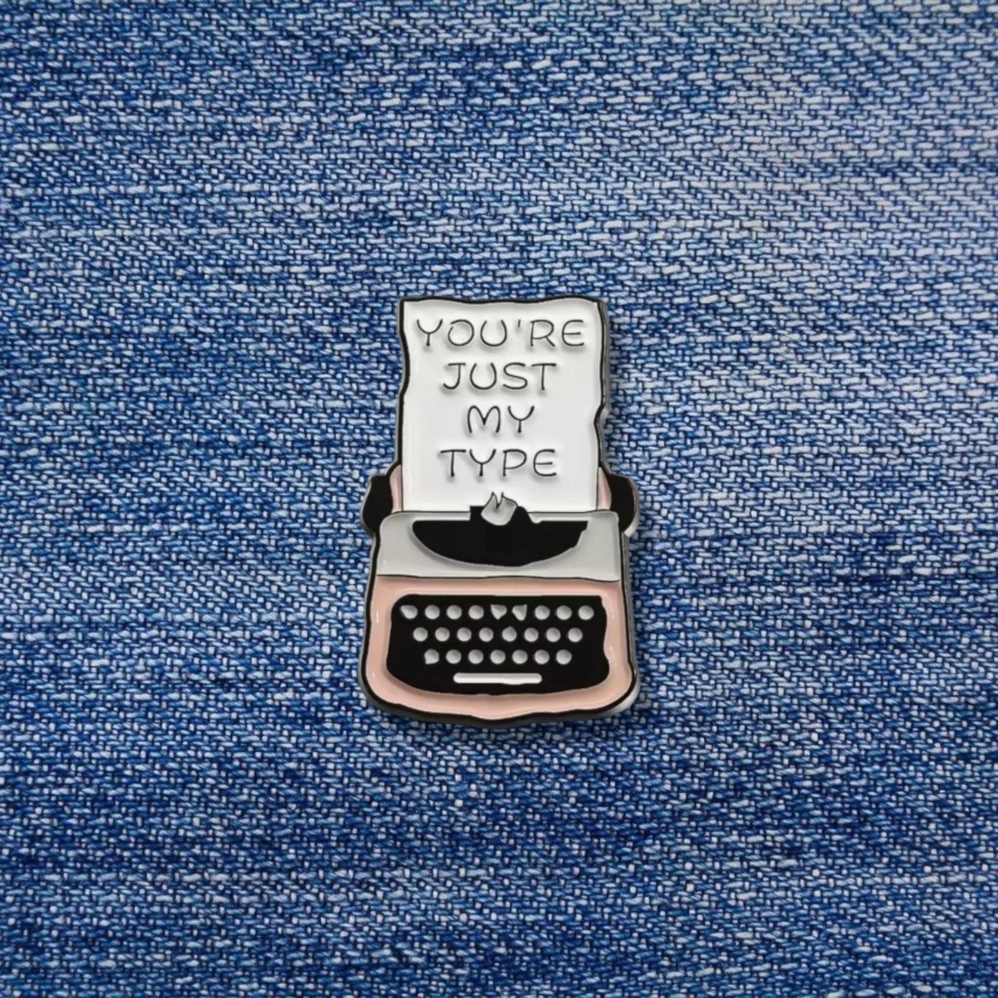 Vintage Enamel Pin - Gift for Writer - Souvenir - Typewriter Pins ElGranero Typewriter.Company