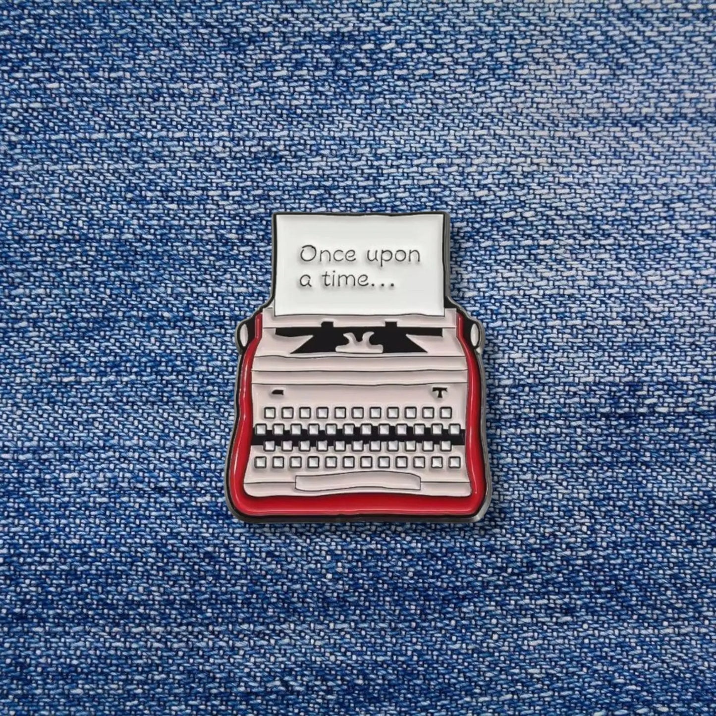Vintage Enamel Pin - Gift for Writer - Souvenir - Typewriter Pins ElGranero Typewriter.Company