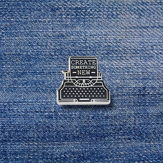 Vintage Typewriter Enamel Pin - Gift for Writer - Souvenir - Typewriter Pin ElGranero Typewriter.Company