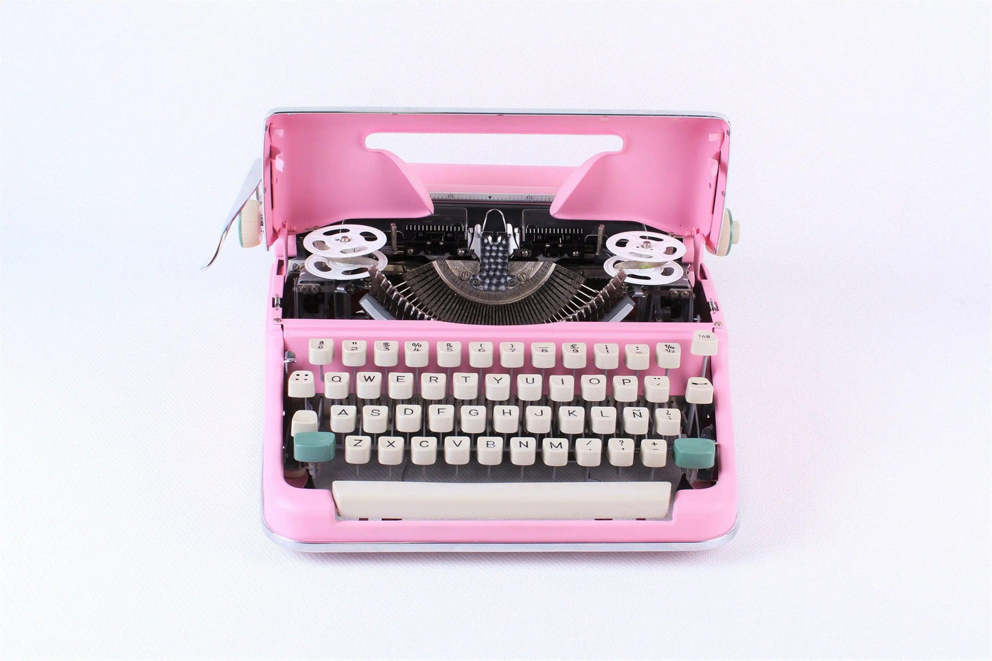 SOLD! Olympia SM 2/3 Pink, Vintage Manual Typewriter, Refurbished - ElGranero Typewriter.Company