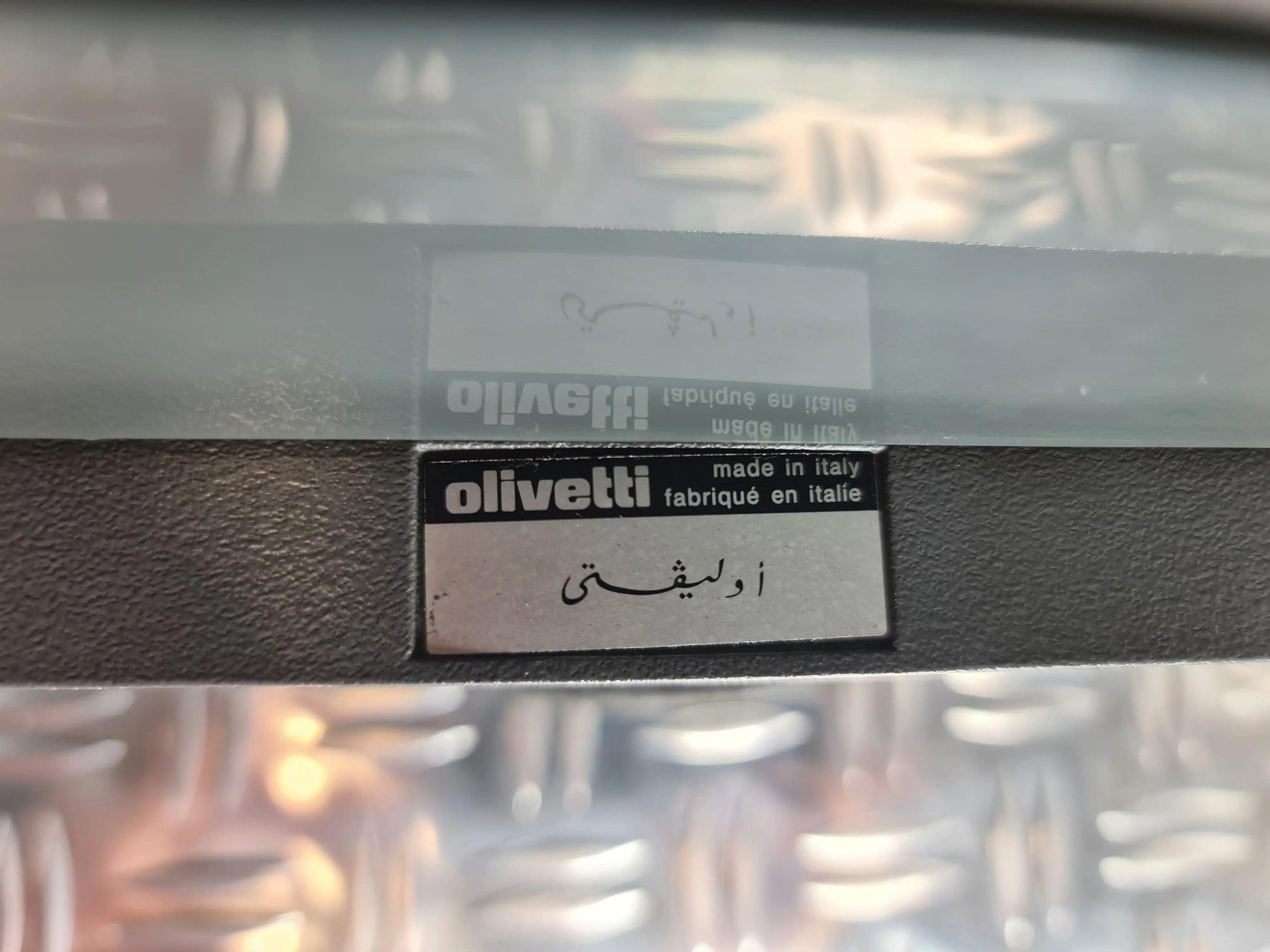 SOLD! Arabic Olivetti Linea 98 Gray, Vintage Manual Typewriter, A3 - ElGranero Typewriter.Company