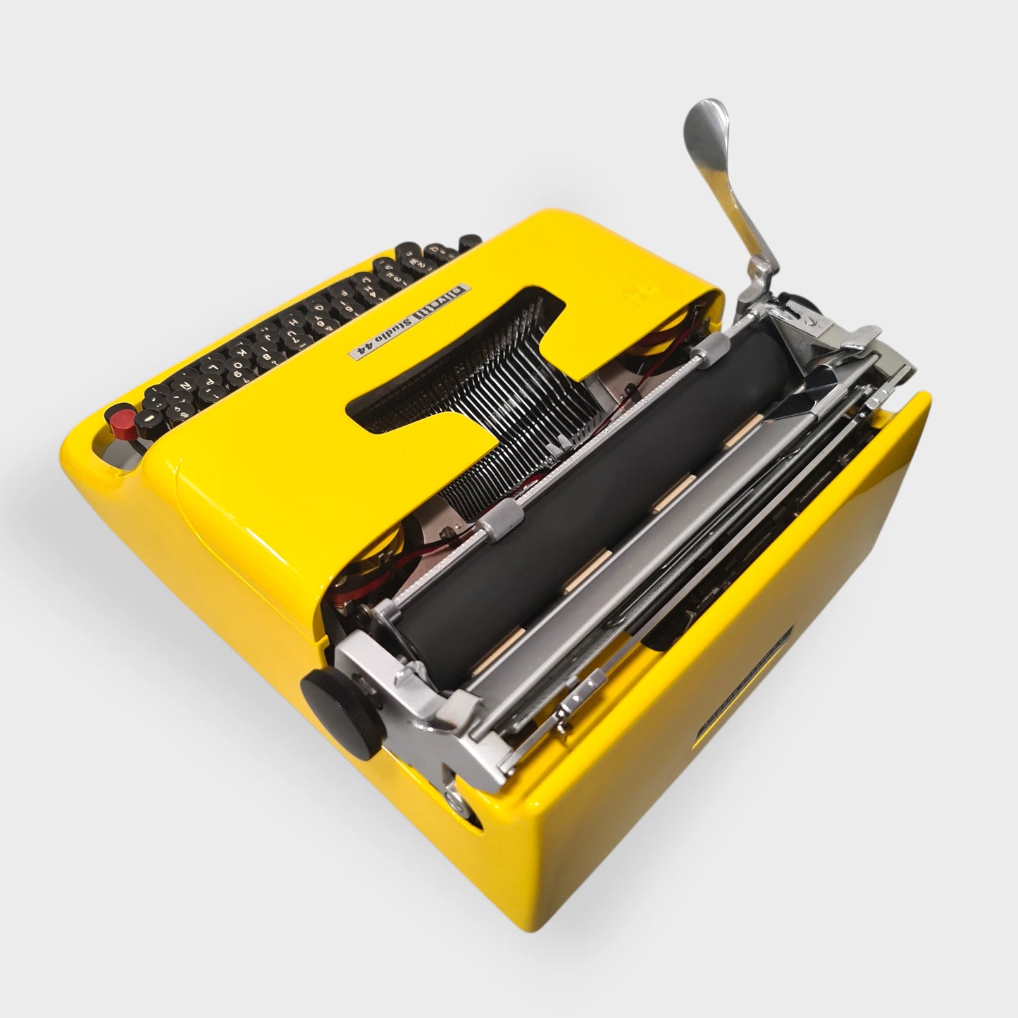 (Copia) Olivetti Studio 44 Glossy Yellow, Vintage Manual Typewriter, Restored  ElGranero Typewriter.Company