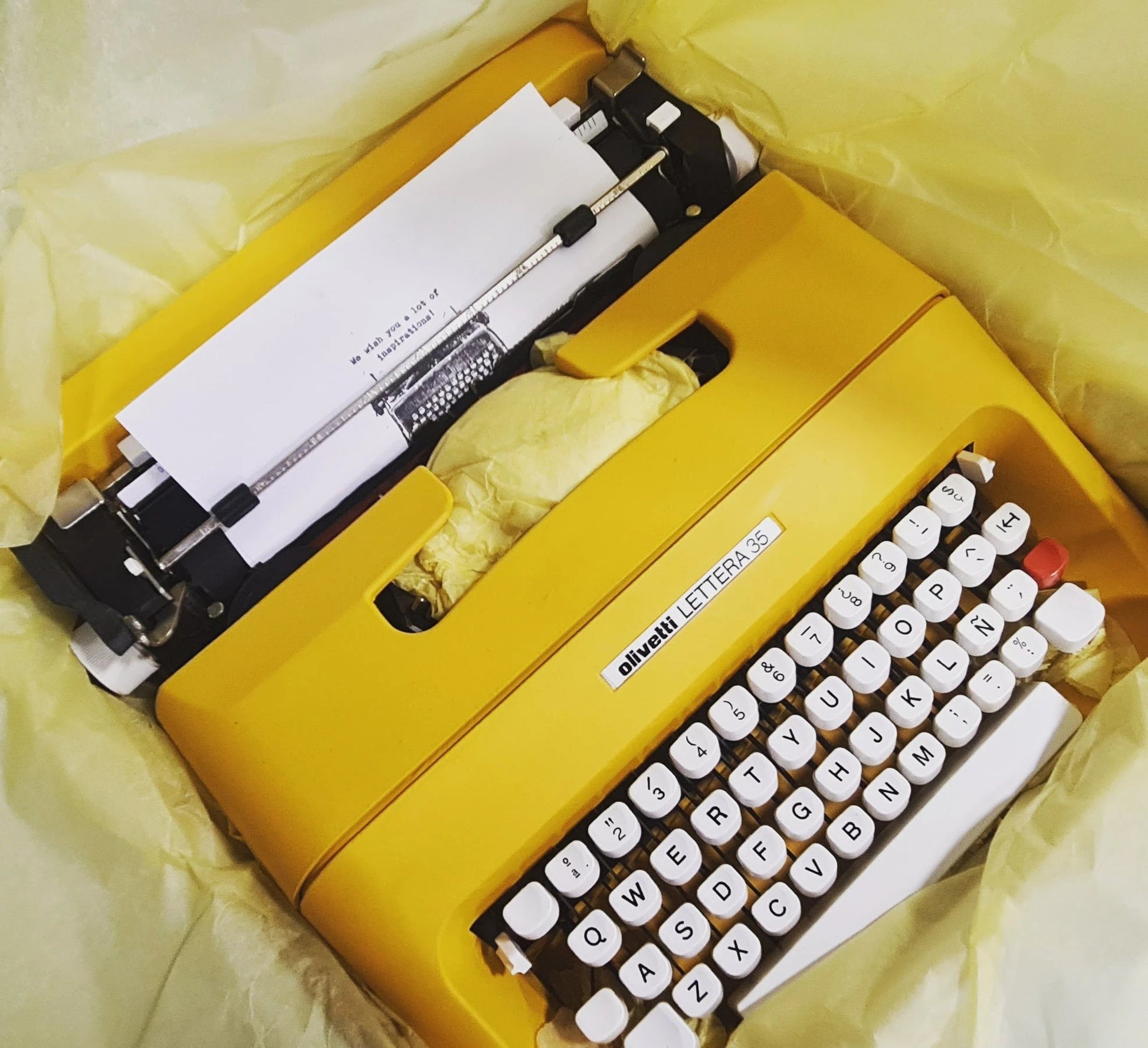 Gift Wrapping & Personal Touch  ElGranero Typewriter.Company