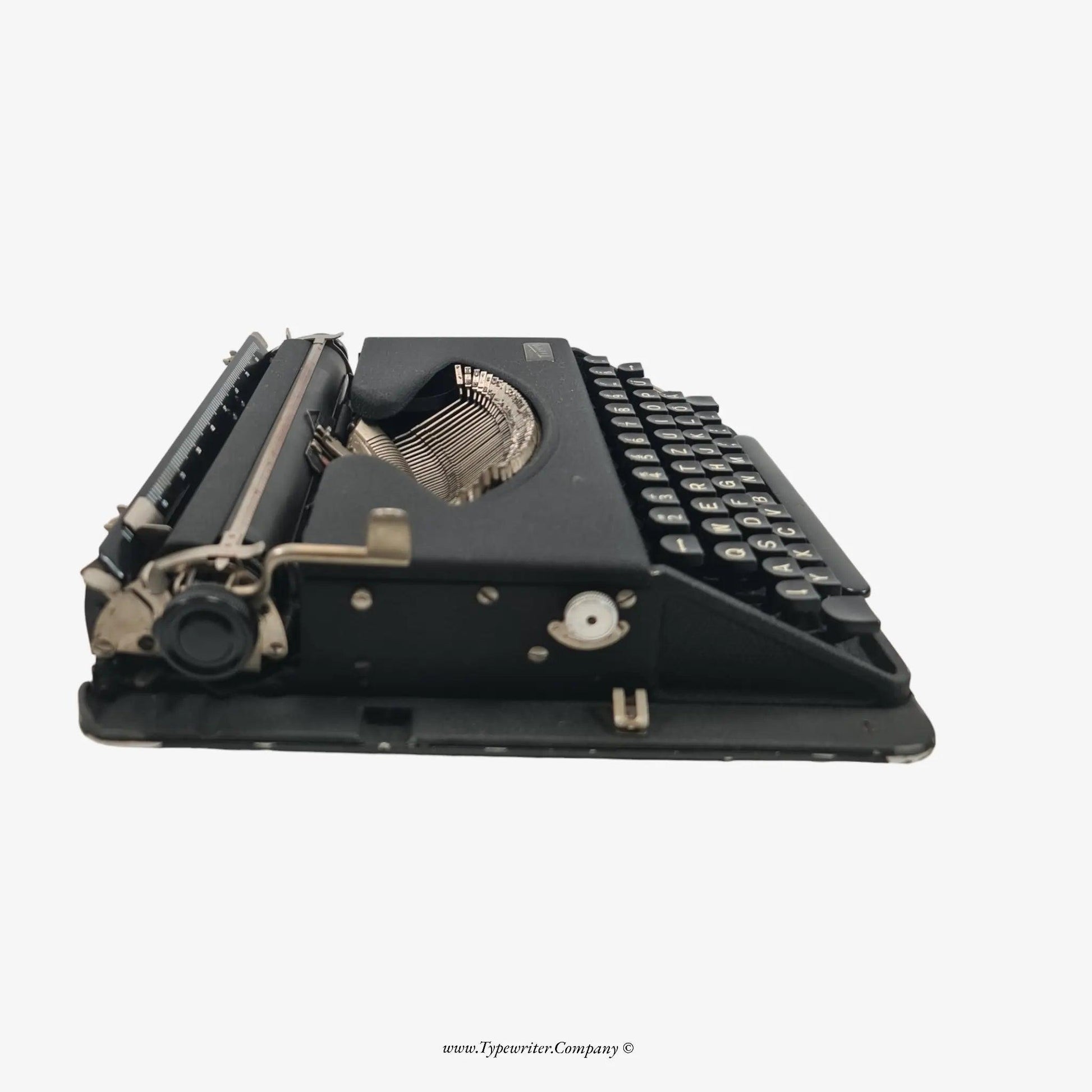 SOLD! Gossen Tippa UltraPortable Vintage Manual Typewriter, Serviced - ElGranero Typewriter.Company