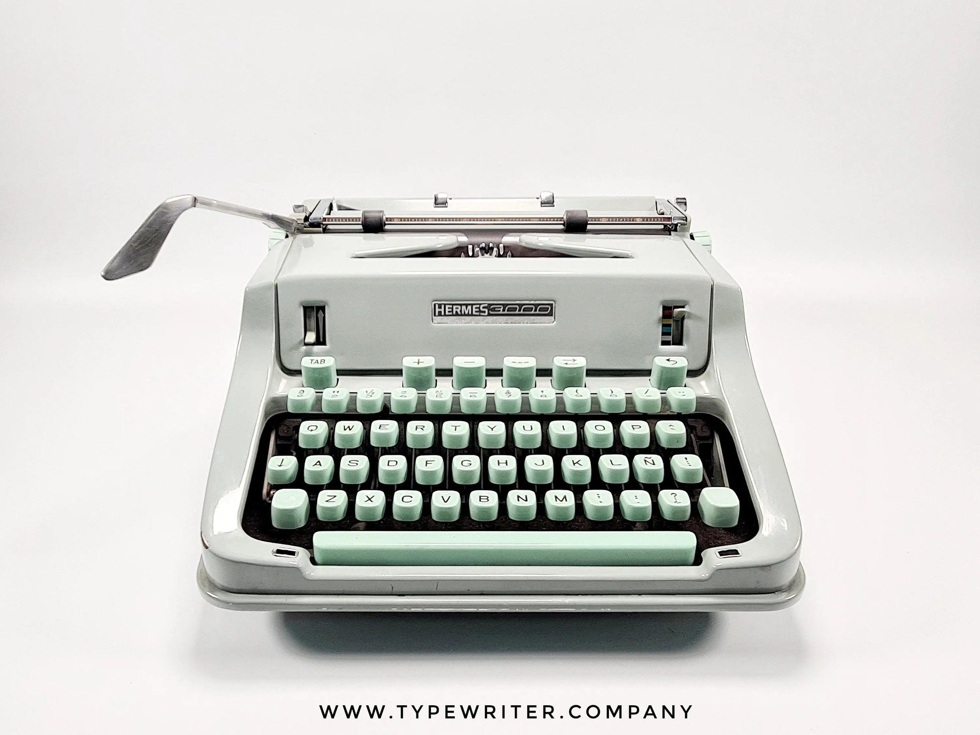SOLD! Hermes 3000 Typewriter, Vintage Manual Portable, Refurbished - ElGranero Typewriter.Company