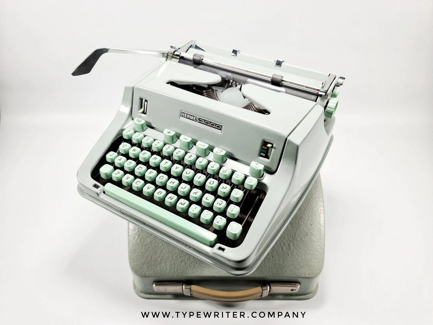 SOLD! Hermes 3000 Typewriter, Vintage Manual Portable, Refurbished - ElGranero Typewriter.Company