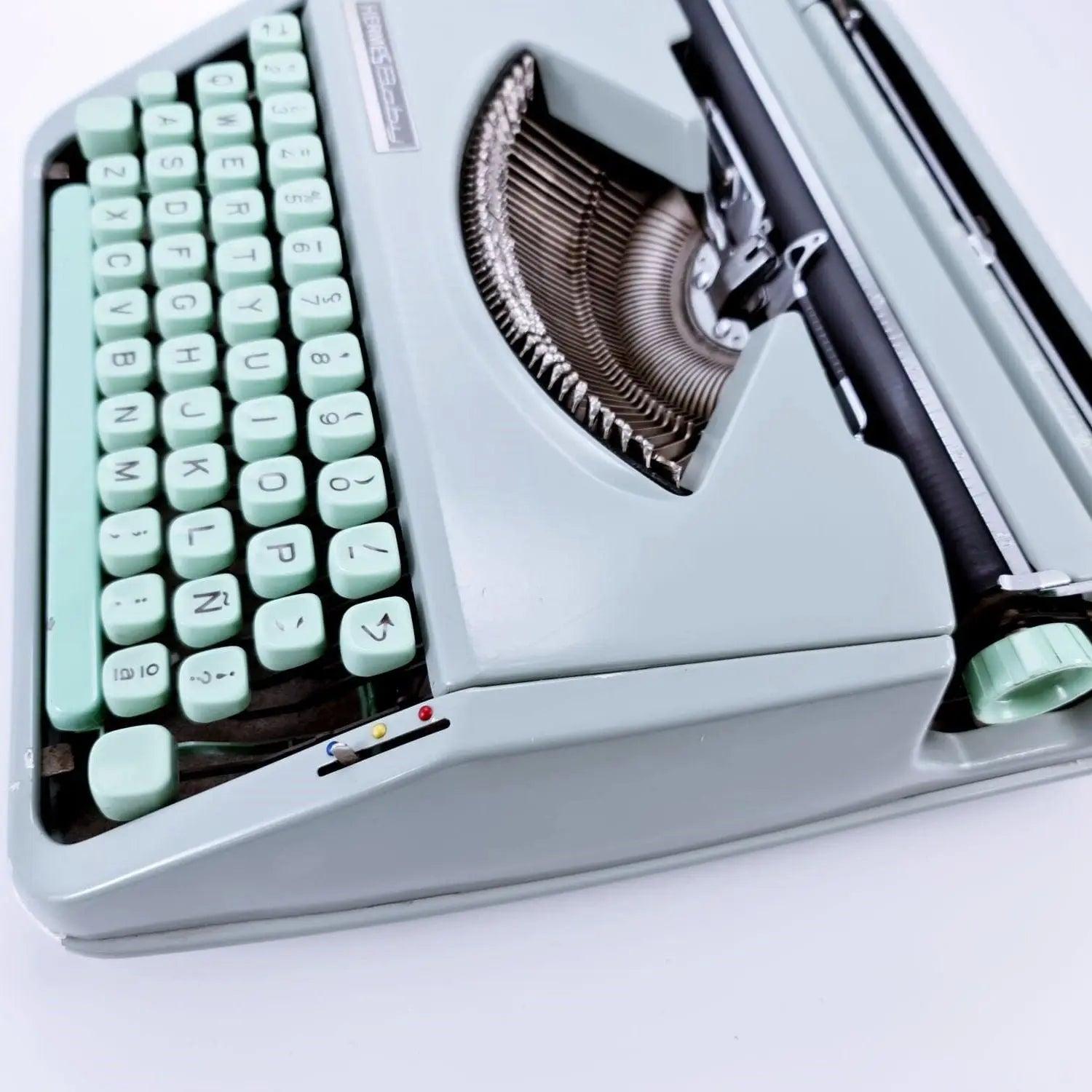 SOLD! Hermes Baby, Vintage Manual Typewriter, Restored - ElGranero Typewriter.Company
