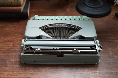 SOLD! Hermes Baby Seafoam Green, Vintage Manual Typewriter, Restored - ElGranero Typewriter.Company