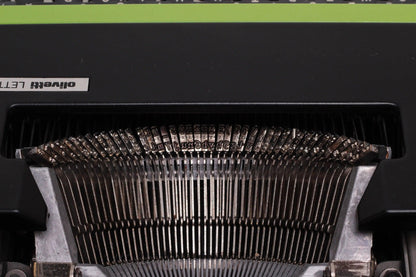 SOLD! Olivetti Dora Green Black, Vintage Manual Typewriter, Refurbished - ElGranero Typewriter.Company
