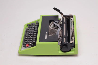 SOLD! Olivetti Dora Green Black, Vintage Manual Typewriter, Refurbished - ElGranero Typewriter.Company
