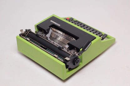 SOLD! Olivetti Dora Green Black, Vintage Manual Typewriter, Refurbished - ElGranero Typewriter.Company