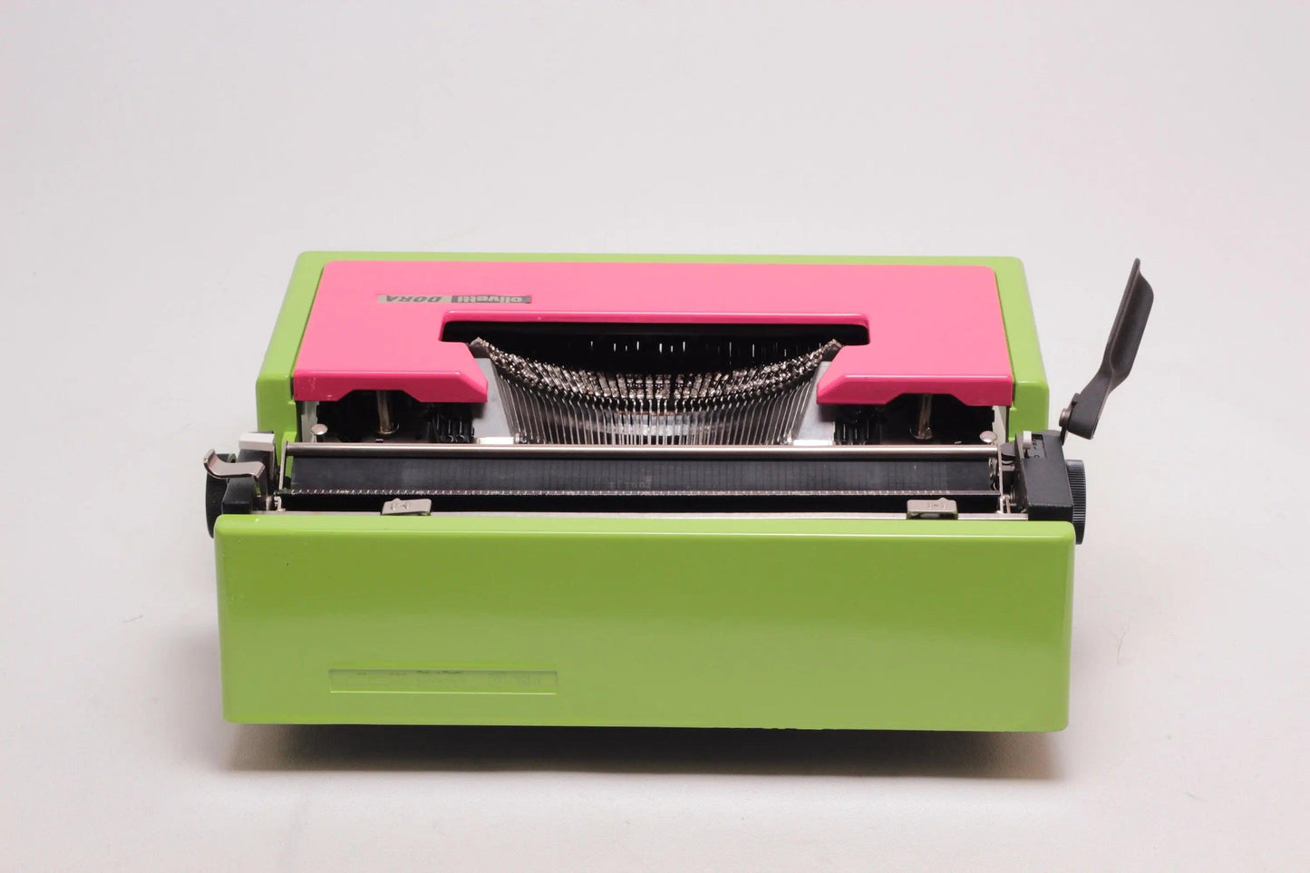 SOLD! Olivetti Dora / Lettera 31 Green & Pink Typewriter, Vintage, Mint Condition, Professionally Serviced - ElGranero Typewriter.Company